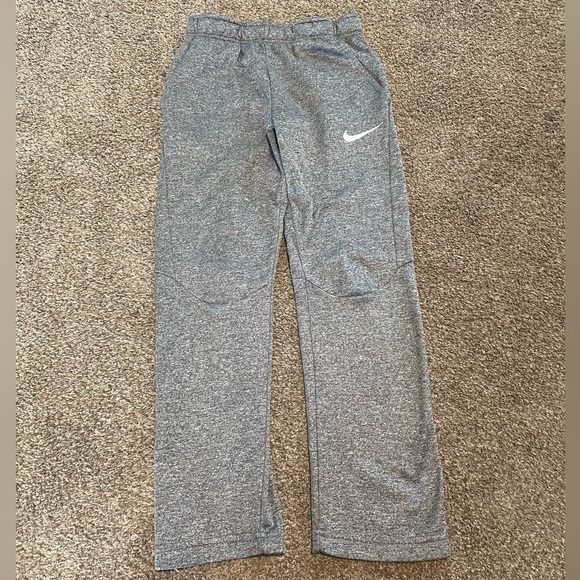 Boys Nike dri fit pants - Picture 1 of 10